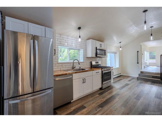 830 S Harlan St, Lakewood, CO 80226