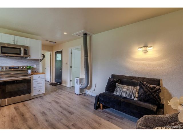 830 S Harlan St, Lakewood, CO 80226