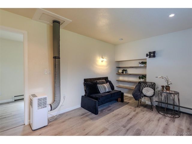 830 S Harlan St, Lakewood, CO 80226
