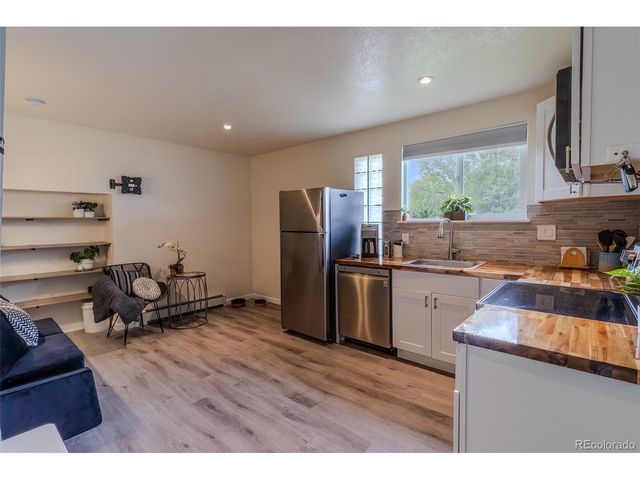 830 S Harlan St, Lakewood, CO 80226