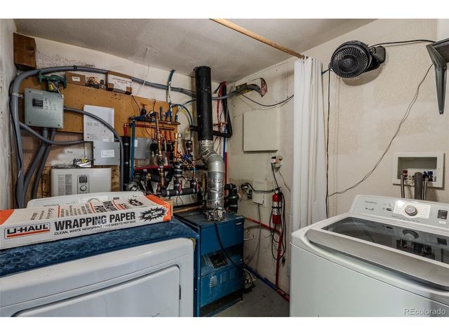 830 S Harlan St, Lakewood, CO 80226
