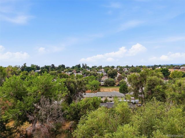 830 S Harlan St, Lakewood, CO 80226