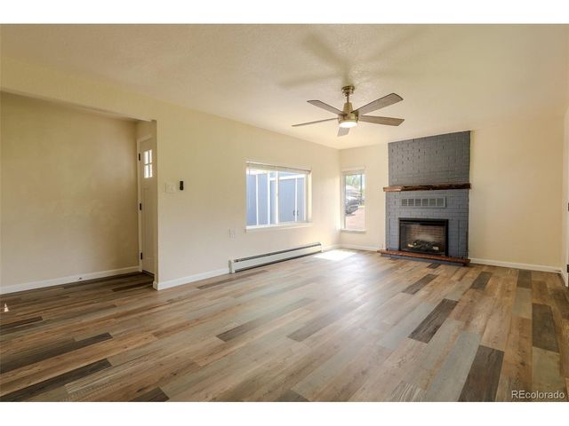 830 S Harlan St, Lakewood, CO 80226