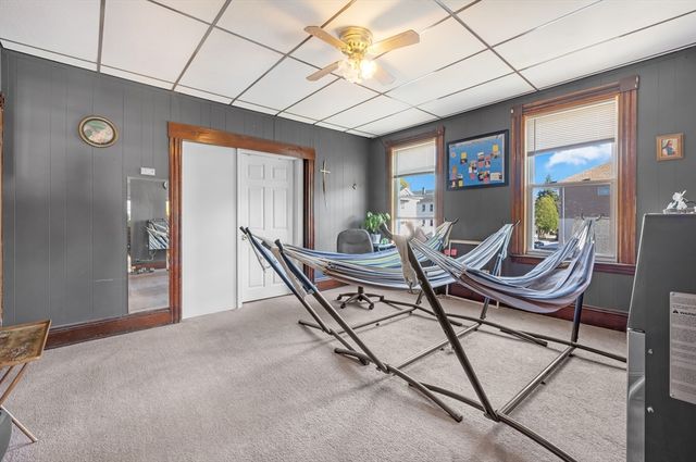 14 Mendon St, Worcester, MA 01604