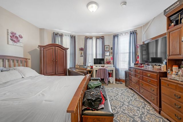 14 Mendon St, Worcester, MA 01604