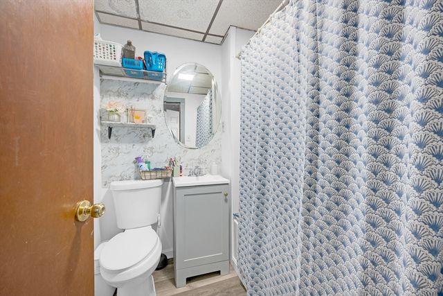 14 Mendon St, Worcester, MA 01604