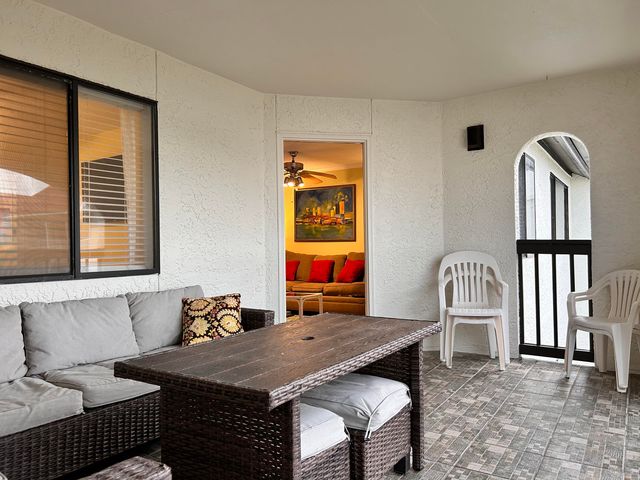 7453 Sunset Harbor Drive APT 2-303, Navarre, FL 32566