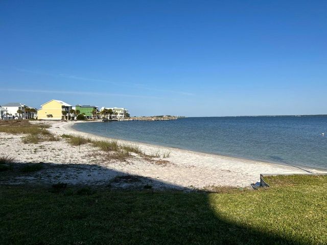 7453 Sunset Harbor Drive APT 2-303, Navarre, FL 32566