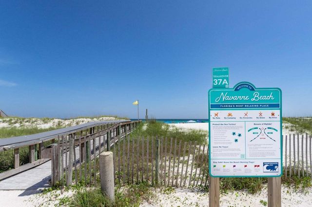 7453 Sunset Harbor Drive APT 2-303, Navarre, FL 32566