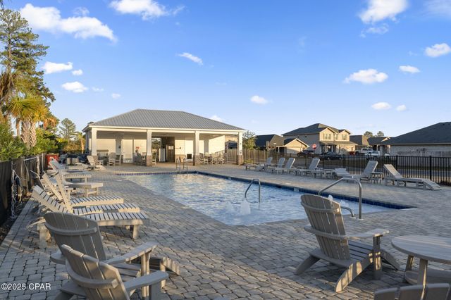 113 Ridgeway Circle, Crestview, FL 32536