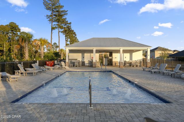 113 Ridgeway Circle, Crestview, FL 32536