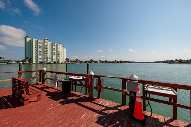 6000 2ND STREET E 6, St Pete Beach, FL 33706