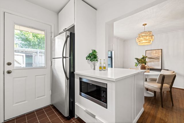 4944 N Hall Street, Dallas, TX 75235