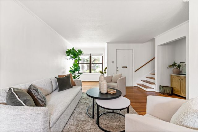 4944 N Hall Street, Dallas, TX 75235