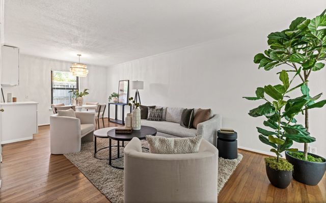 4944 N Hall Street, Dallas, TX 75235