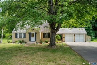 1 Foothills Way, Bloomfield, CT 06002