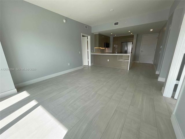 2000 Metropica Way 307, Sunrise, FL 33323