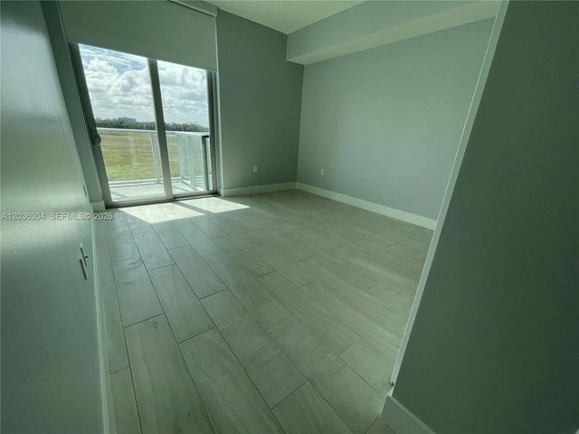 2000 Metropica Way 307, Sunrise, FL 33323