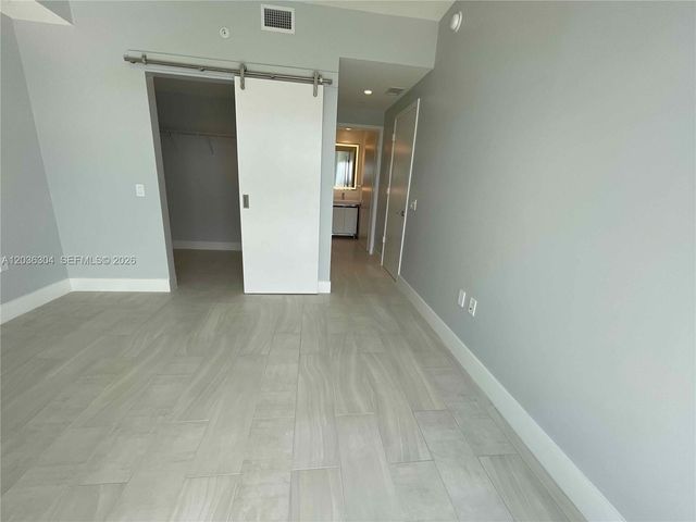 2000 Metropica Way 307, Sunrise, FL 33323