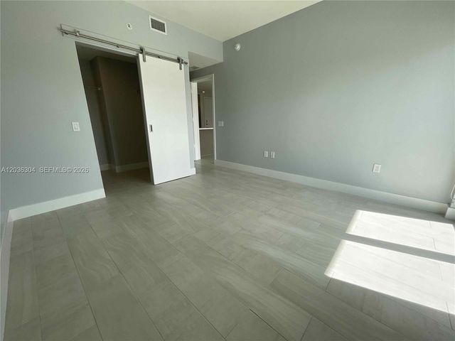 2000 Metropica Way 307, Sunrise, FL 33323