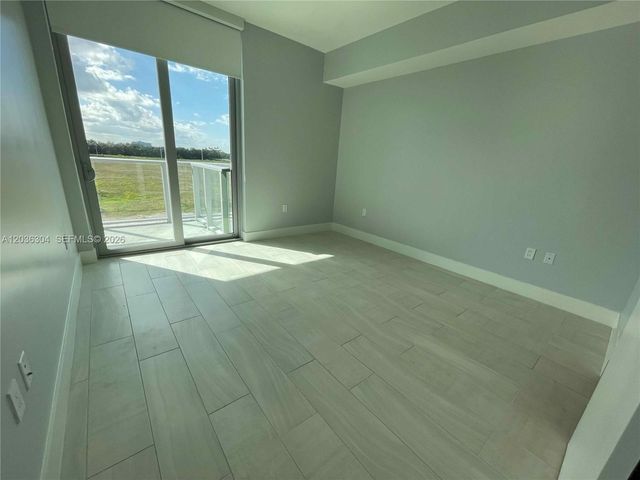 2000 Metropica Way 307, Sunrise, FL 33323