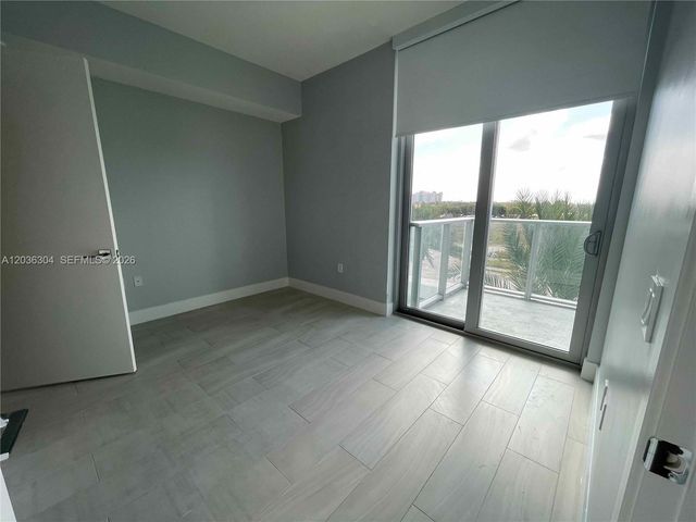 2000 Metropica Way 307, Sunrise, FL 33323