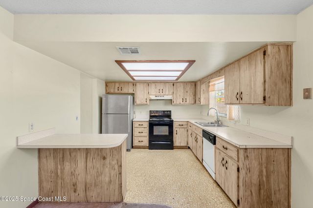 231 Americana Boulevard NW, Palm Bay, FL 32907