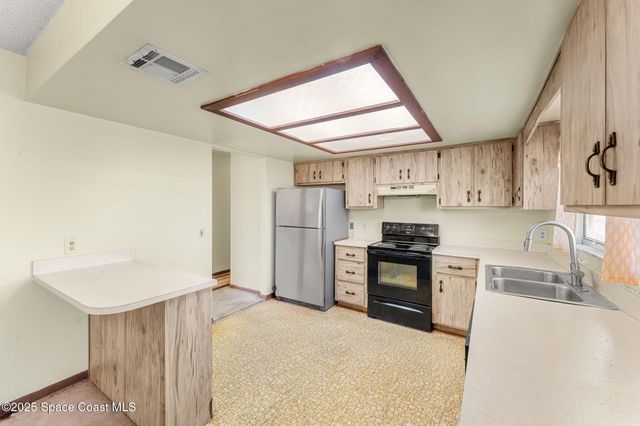 231 Americana Boulevard NW, Palm Bay, FL 32907