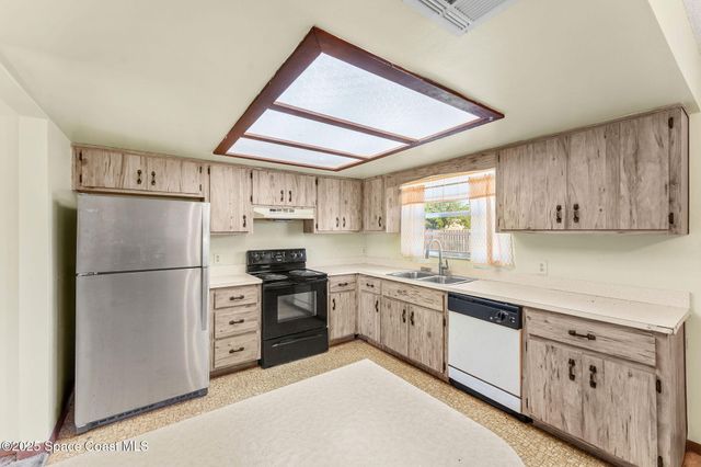 231 Americana Boulevard NW, Palm Bay, FL 32907