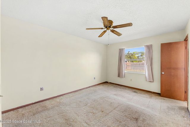 231 Americana Boulevard NW, Palm Bay, FL 32907