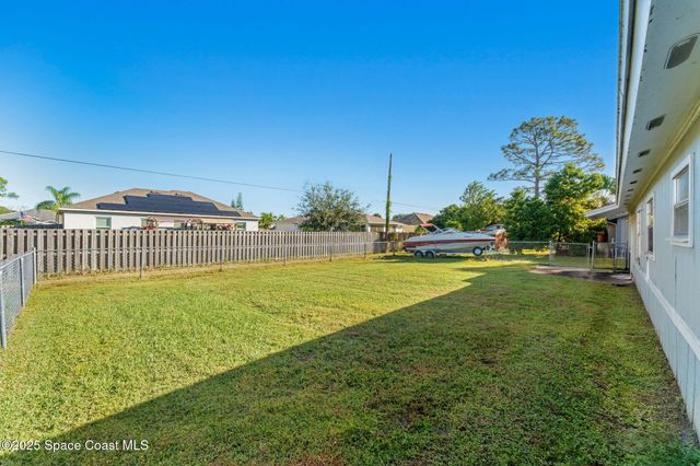 231 Americana Boulevard NW, Palm Bay, FL 32907