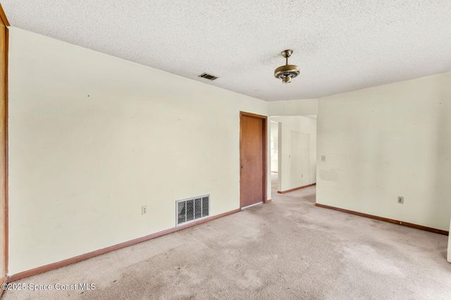 231 Americana Boulevard NW, Palm Bay, FL 32907