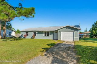 231 Americana Boulevard NW, Palm Bay, FL 32907