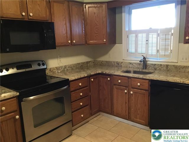 390 Fairview Street, Emmaus Boro, PA 18049