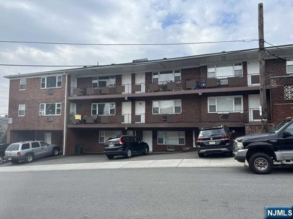 206 RIVERVIEW Place 9, Cliffside Park, NJ 07010