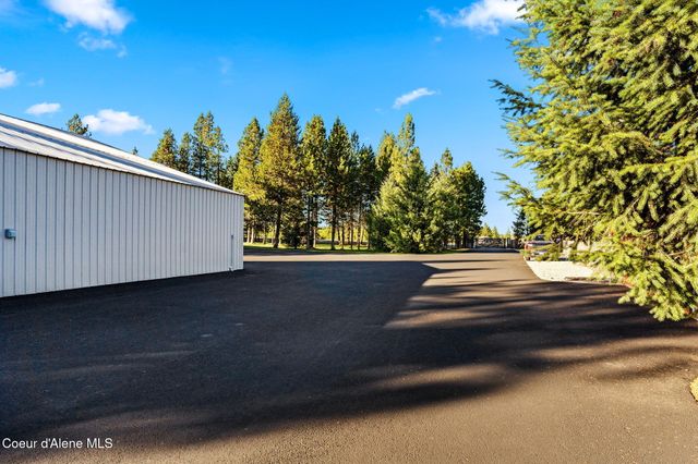 300 E SEASONS RD, Athol, ID 83801