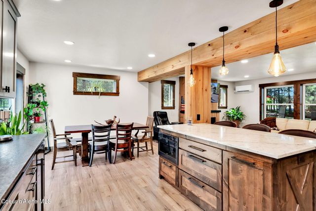 300 E SEASONS RD, Athol, ID 83801