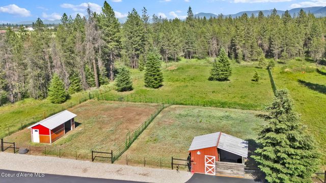 300 E SEASONS RD, Athol, ID 83801