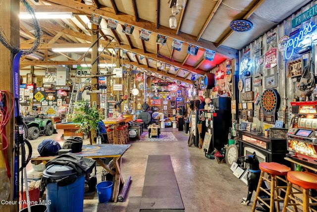 300 E SEASONS RD, Athol, ID 83801