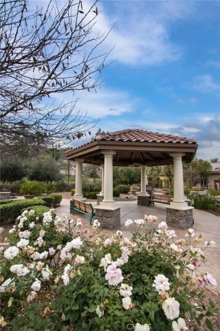 8172 Parry, Hemet, CA 92545