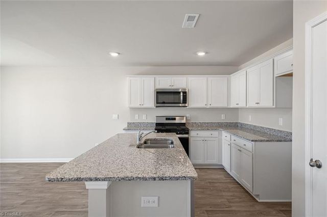 134 Greenbrier Way, Stoneville, NC 27048