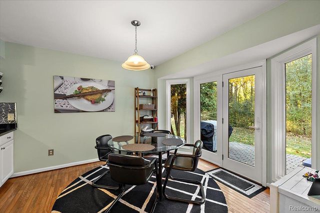 3084 Farmdale Drive, Sterling Heights, MI 48314