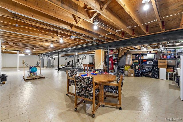 3084 Farmdale Drive, Sterling Heights, MI 48314