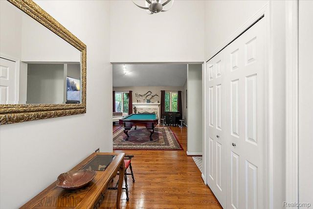 3084 Farmdale Drive, Sterling Heights, MI 48314