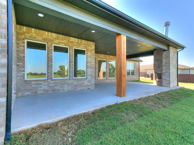22645 Forester Lane, Edmond, OK 73025