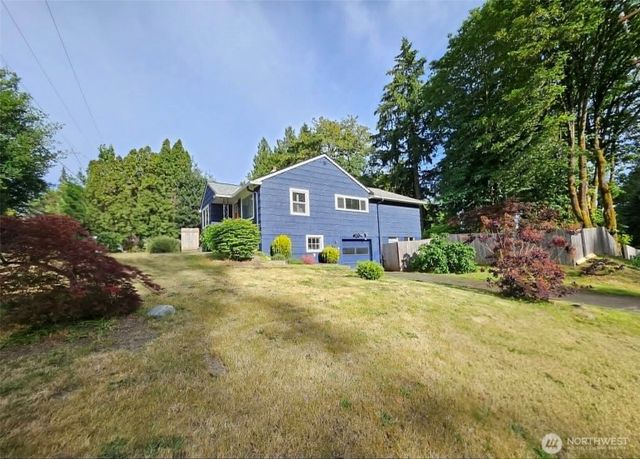 4123 NW Kennedy Drive, Bremerton, WA 98312