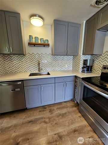 4123 NW Kennedy Drive, Bremerton, WA 98312