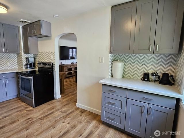 4123 NW Kennedy Drive, Bremerton, WA 98312