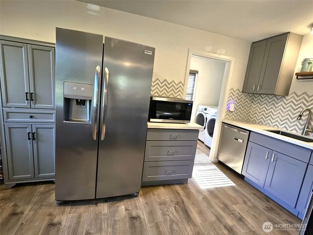 4123 NW Kennedy Drive, Bremerton, WA 98312