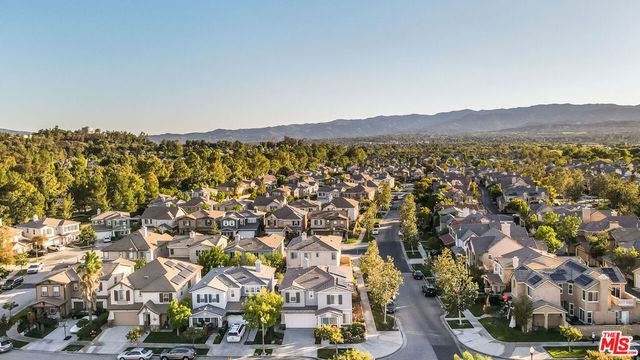 24040 Dandelion Lane, Valencia, CA 91354